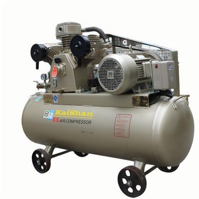 Kompressor mit Kolbenluft mit einem Druck von 0,8-1,25 MPa